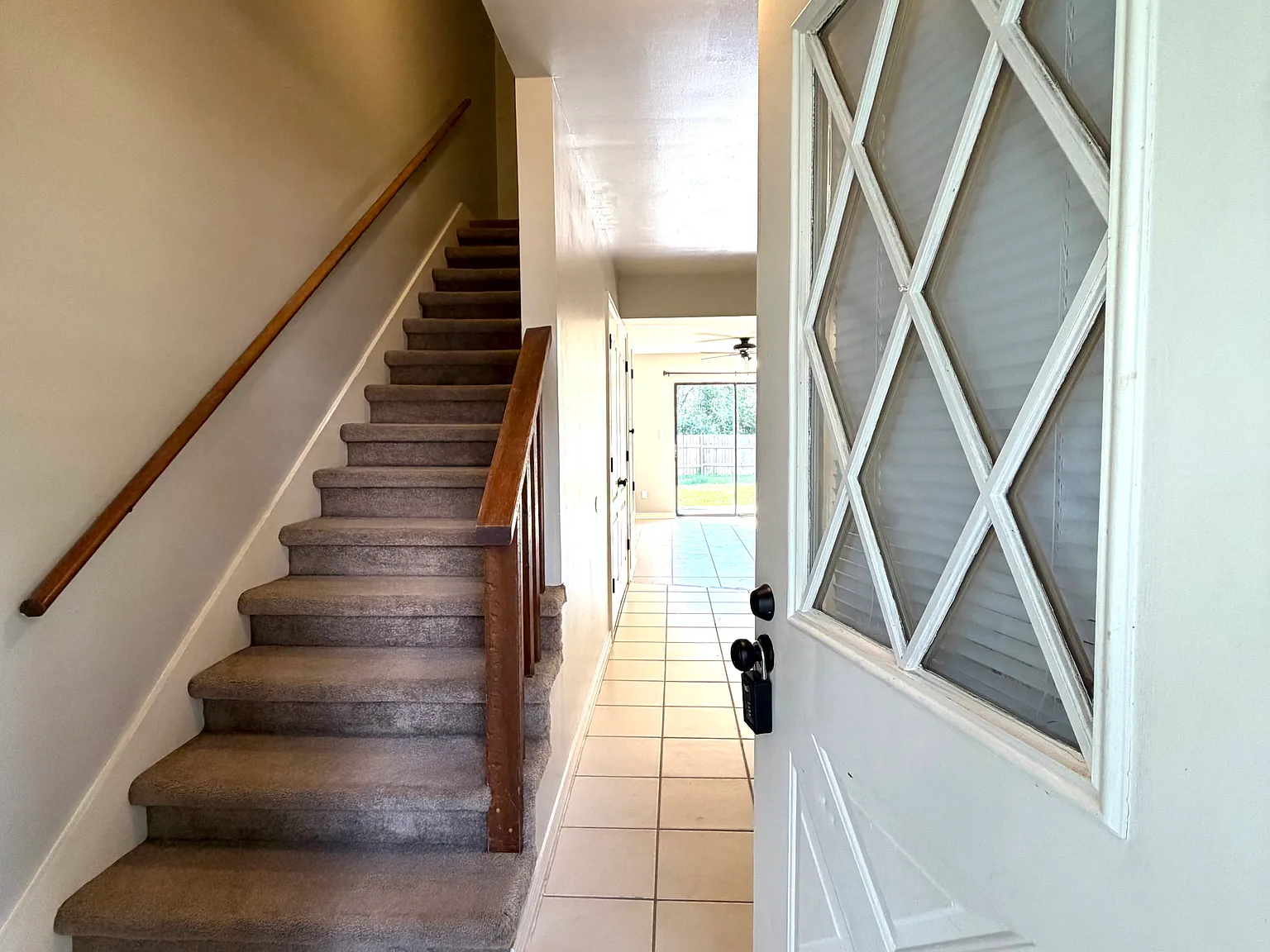 2 bed, 1014 sqft, $1,400 — Photo 2