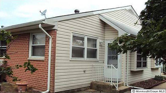 1st image of 16 Ironside Drive #C