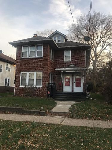 1st image of 426 King St #2