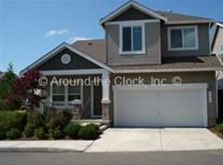 1905 SW 325th Pl, Federal Way, WA 98023