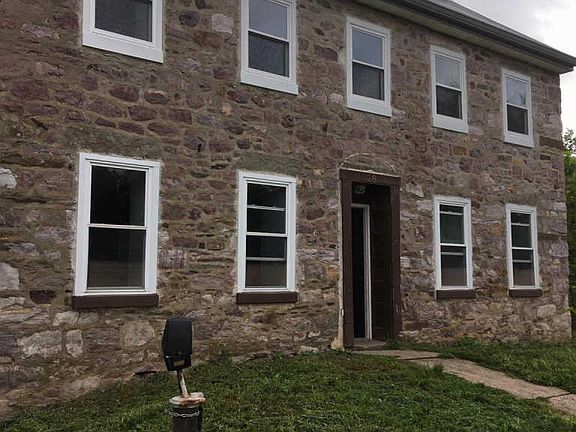 2nd image of 28 Brower Ave