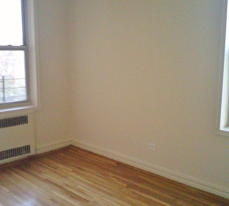 2nd image of 120 Kenilworth Pl APT 4H