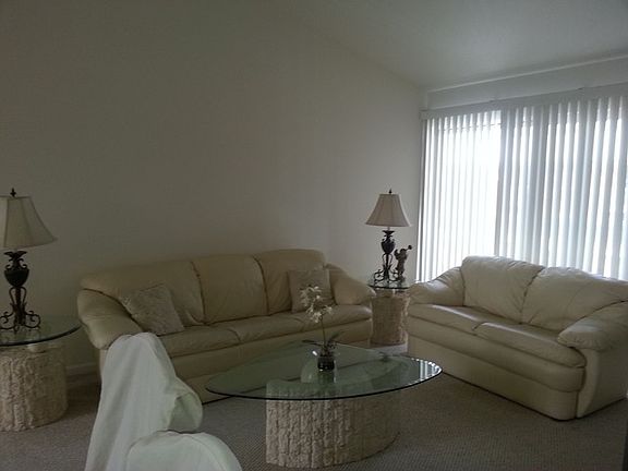 4th image of 6560 W Belmont Ave #302D