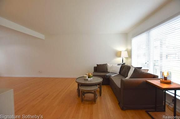 3rd image of 1043 N Old Woodward Ave Unit 6