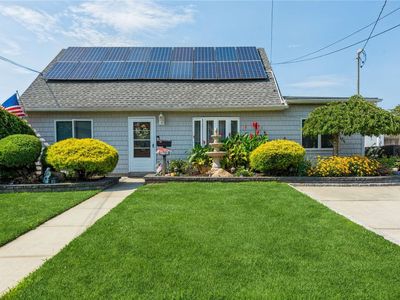3955 Baylis Road, Seaford, NY, 11783