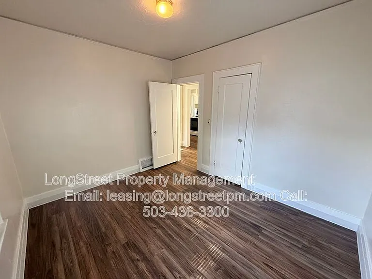 588 Knapps Pl NE — Photo 20