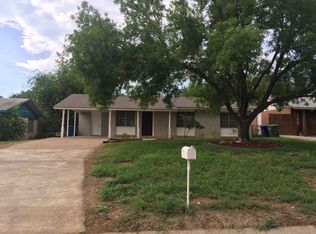 418 Candlewood Rd, Laredo, TX 78045