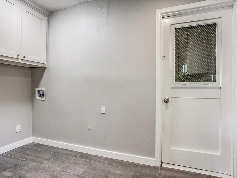 Laundry area