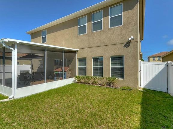 3rd image of 2726 Winglewood Cir