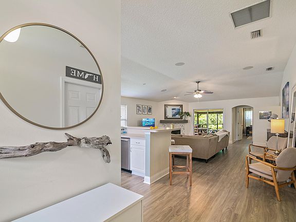 4th image of 824 S Edenbridge Way