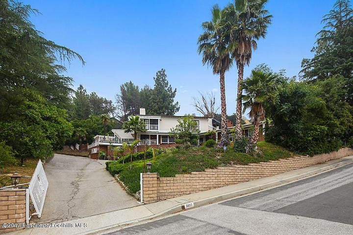 1st image of 2837 Willowhaven Dr