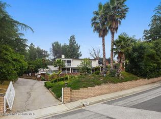 2837 Willowhaven Dr, La Crescenta, CA 91214