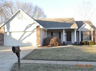 1422 Remington Oaks Ter, Fenton, MO 63026