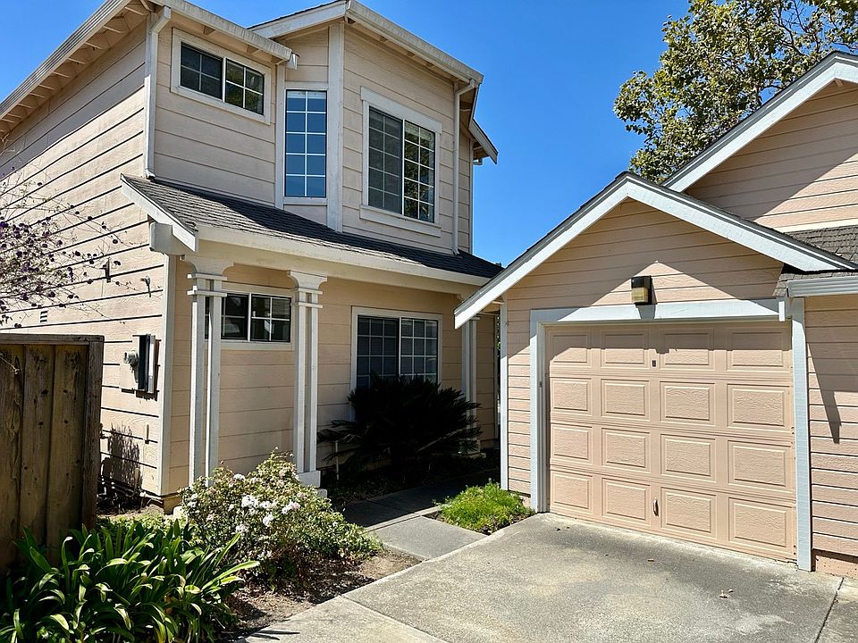 1st image of 39923 Potrero Dr