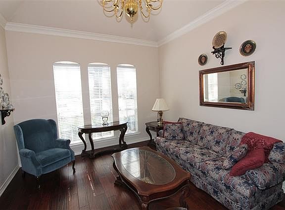 4th image of 7931 Chaddington Dr