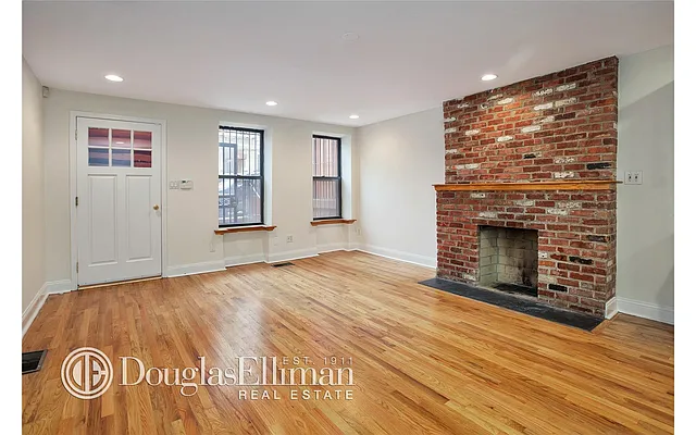 Rented by Douglas Elliman | media 36