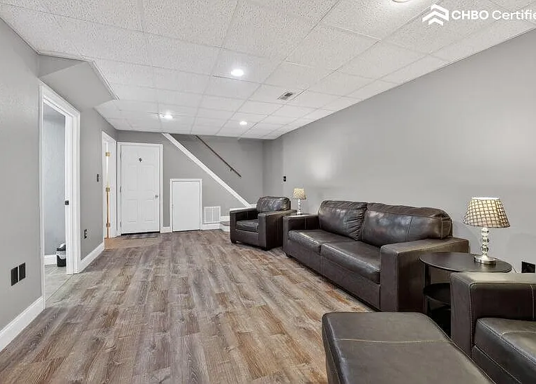 490 Beechwood Cir — Photo 12