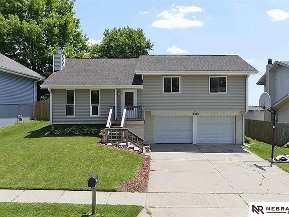 3rd image of 12919 Chandler St