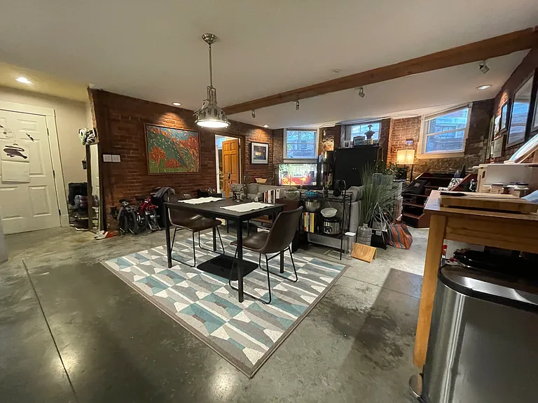 1760 Beacon St — Photo 3