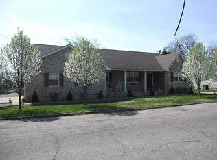 702 Kanawha Ave, Nitro, WV 25143