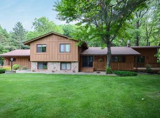 8854 168th Ln NE, Columbus, MN 55025