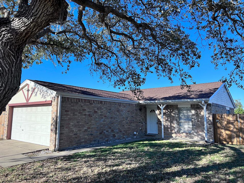 1st image of 2356 Palm Dr