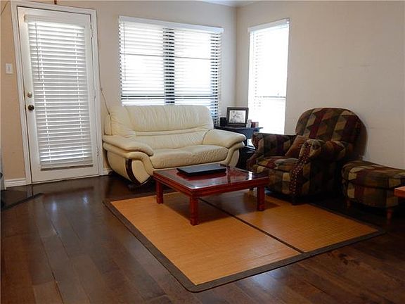5th image of 202 Willingham Dr