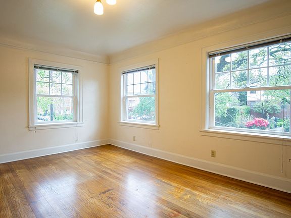 3rd image of 1525 NE 24th Ave #302