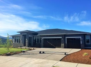 468 E Veneto Cir, Medford, OR 97504