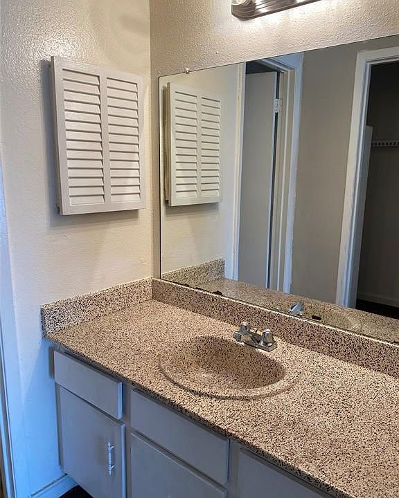 1st image of 5625 Antoine Dr #418