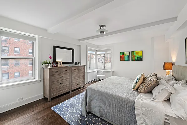 Sold by Corcoran | media 6