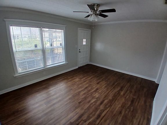 2nd image of 4324 Boren Ave
