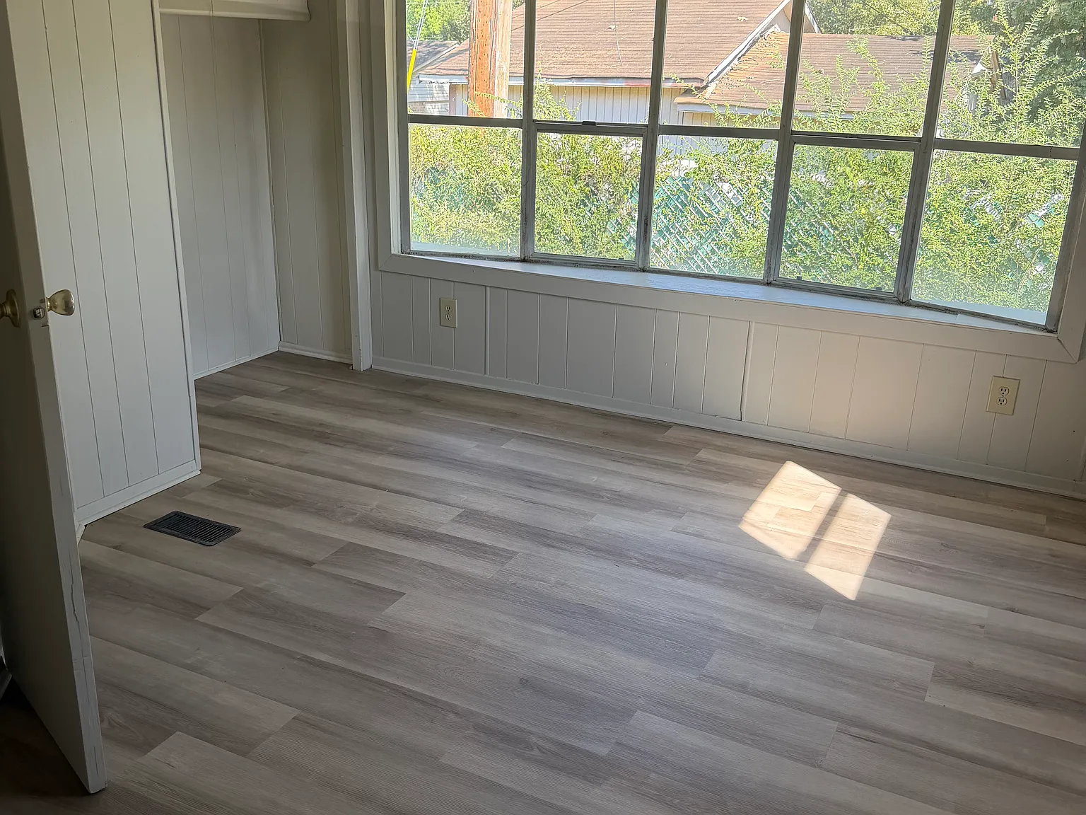 2 bed, 950 sqft, $895 — Photo 4