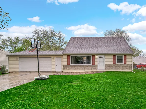 705 Juniper Rd, Valparaiso, IN 46385