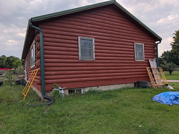 2nd image of 204 Roosevelt St