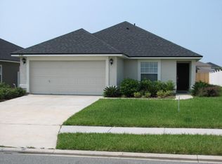 3143 Wandering Oaks Dr, Orange Park, FL 32065