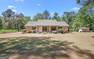 5th image of 321 Anderson Rd