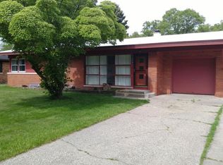 3439 McCracken St, Norton Shores, MI