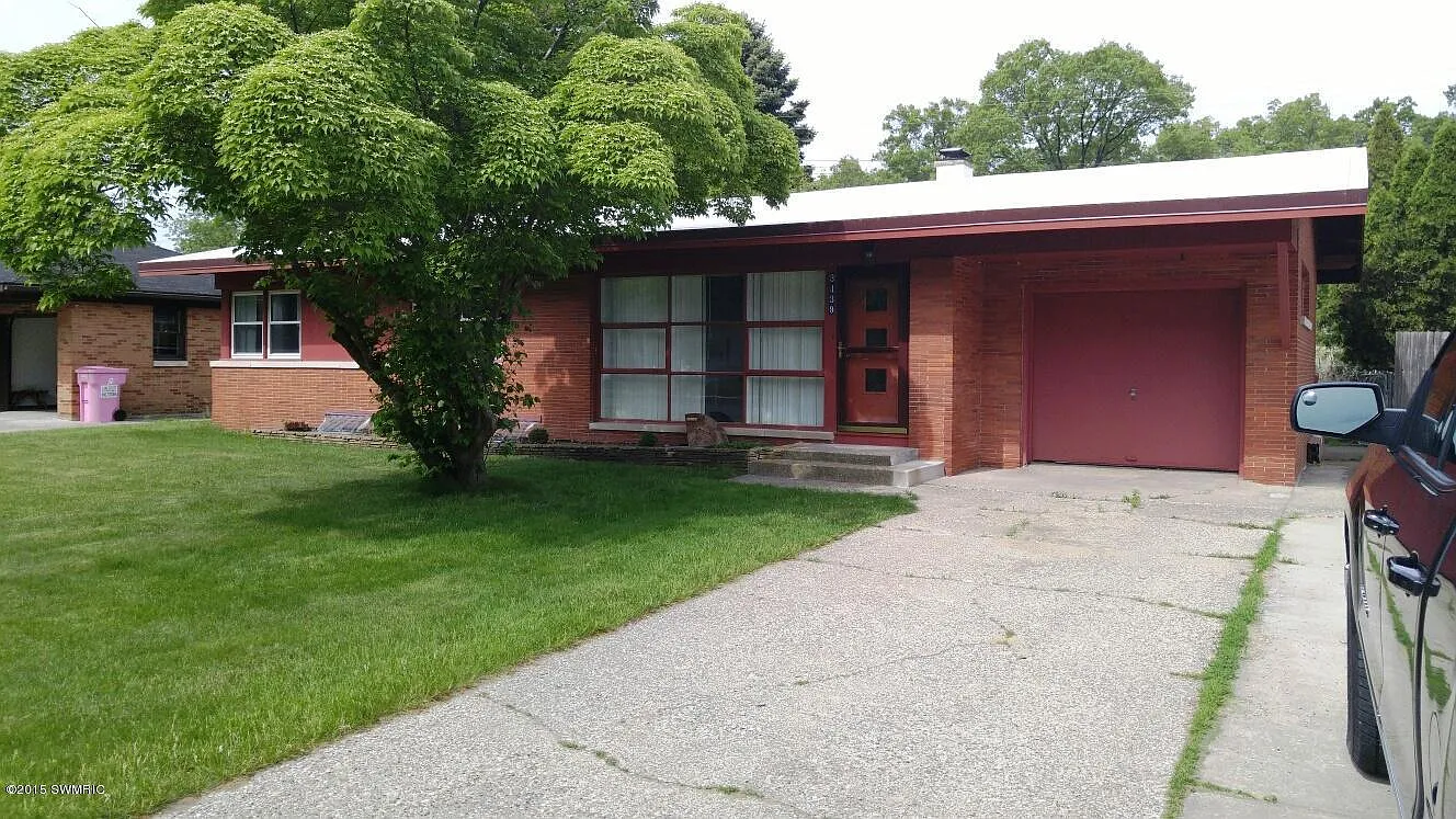 3439 McCracken St photo 1