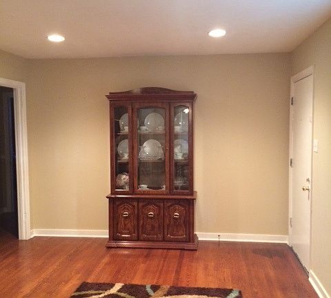 3rd image of 305 Holly Dr
