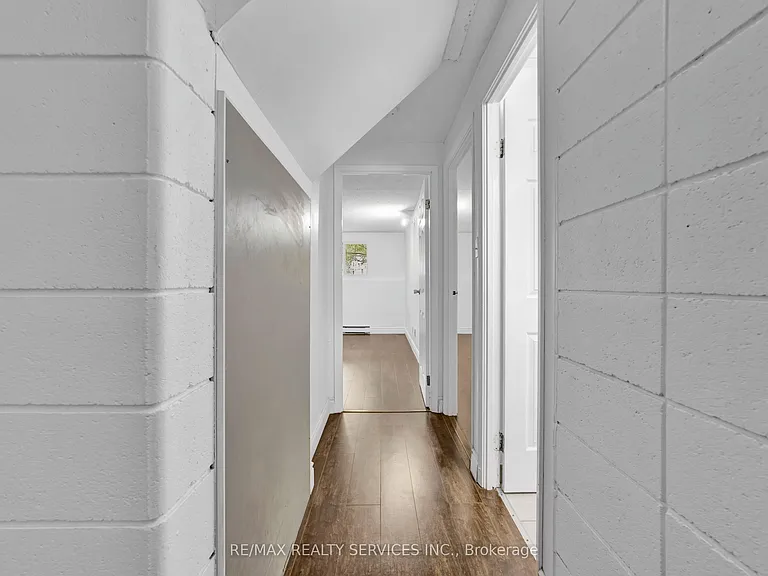 30 Hickory St E #103 — Photo 13