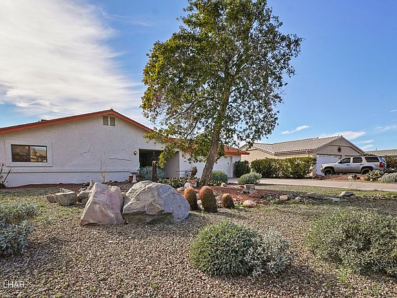 3rd image of 3210 Gatewood Dr