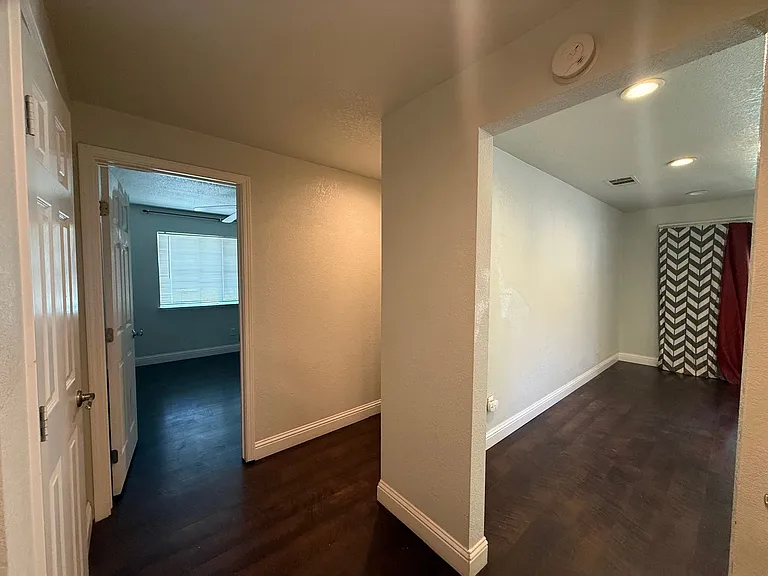 7400 Loma Verde Way — Photo 21