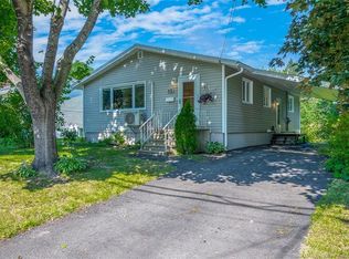 15 Lorne St, Fredericton, NB E3B 2Y6