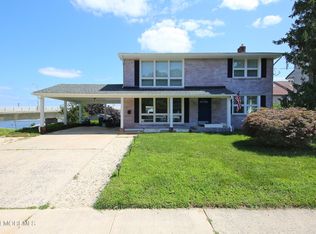 16 Portland Rd, Highlands, NJ 07732