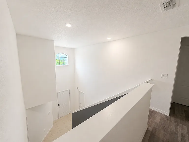 1115 Wynnmere Walk Ave — Photo 26