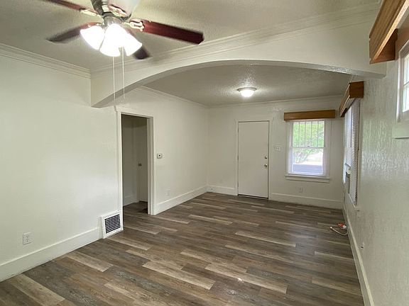 4th image of 2031 9th Ave #2031