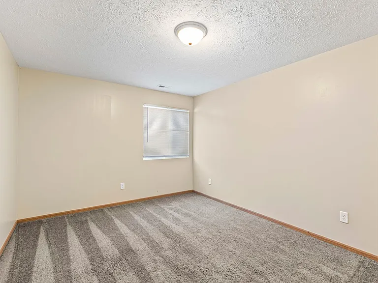 2916 W Arlington St — Photo 18