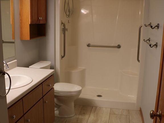 4th image of 3470 Parkwild Dr APT 3