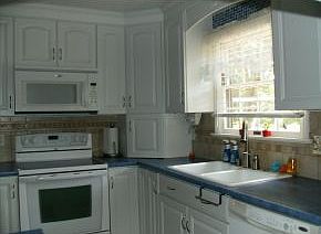 2nd image of 112 E Lane St